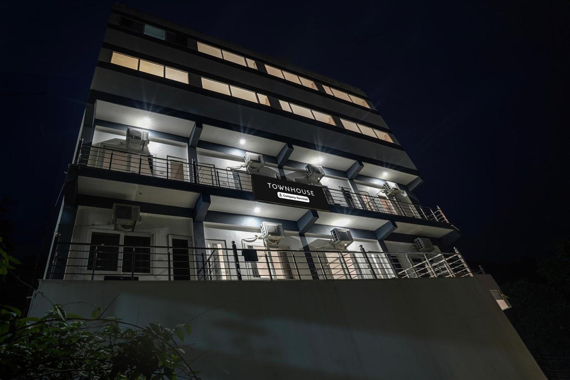 Super Townhouse Tapovan Formerly Shiv Inn Narendra Nagar Exterior foto